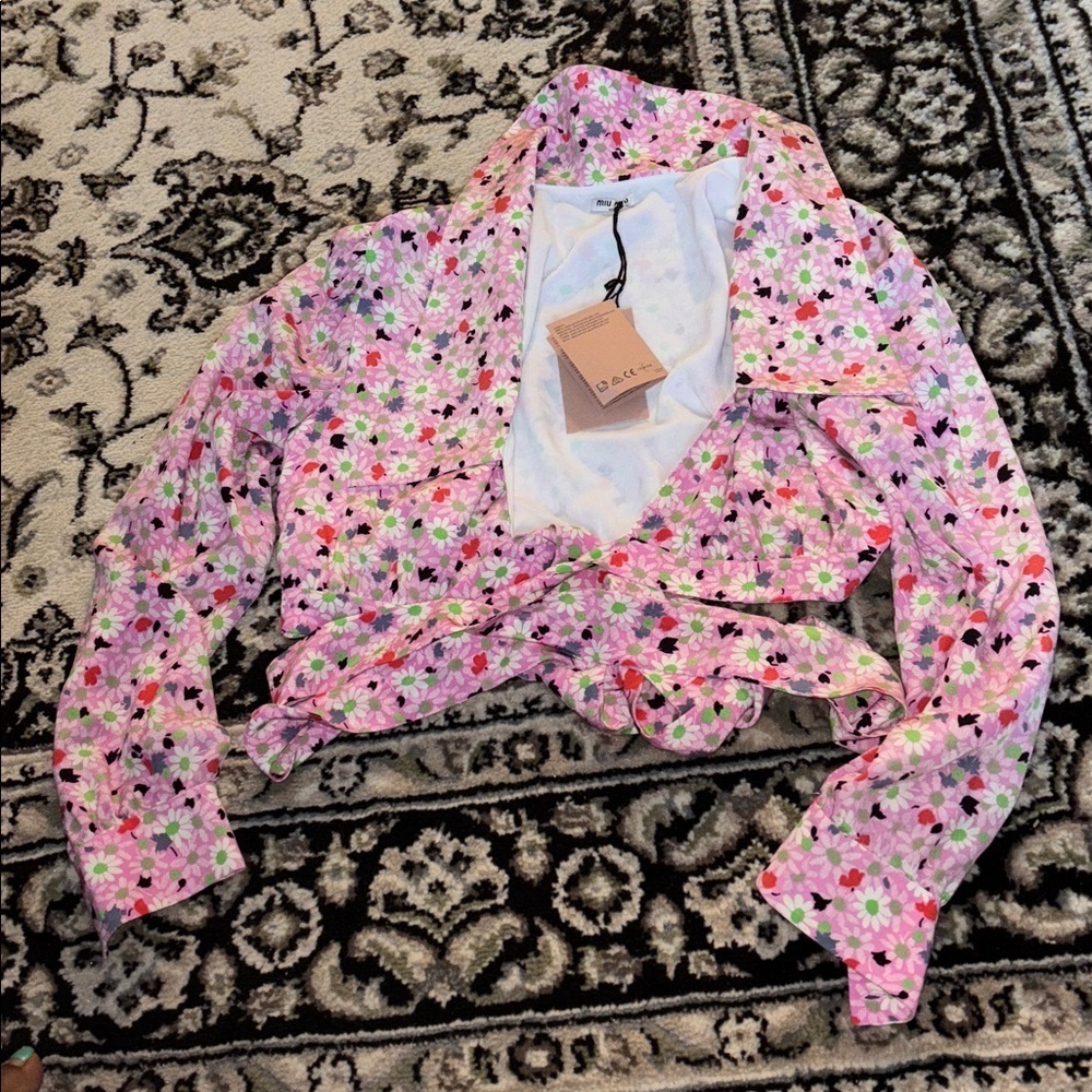 Miu Miu vintage 70’s Pink and White green Floral silk cropped blouse - Picture 3 of 16